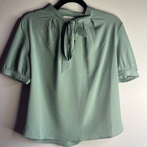 Tie-blouse shirt
